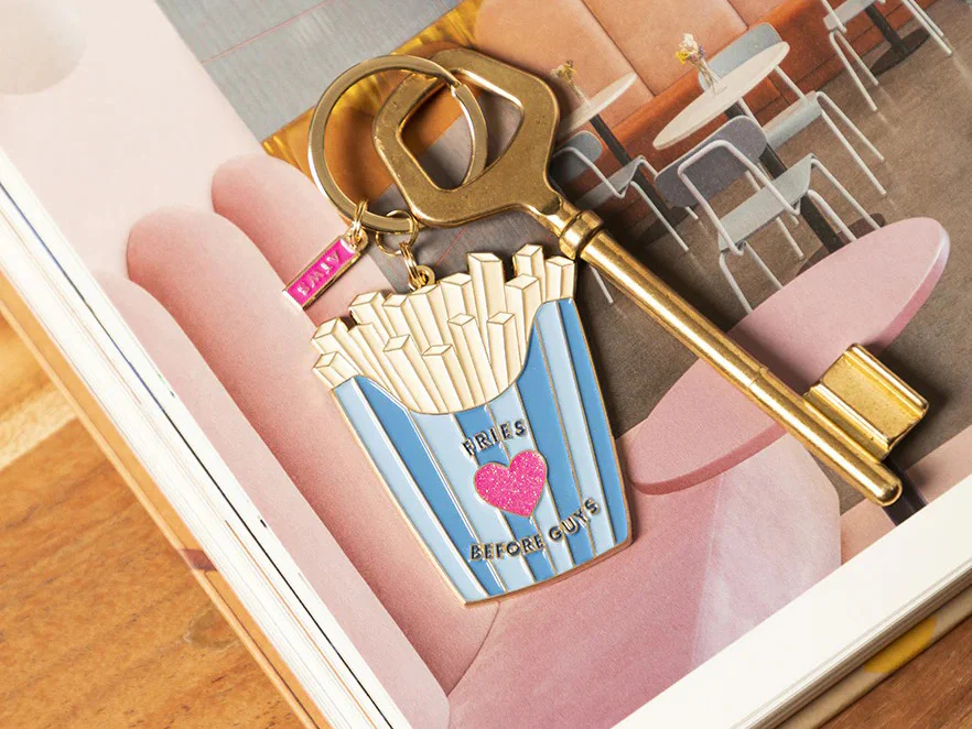 Porte-clés en émail - Fries Before Guys - ATWS – Image 4